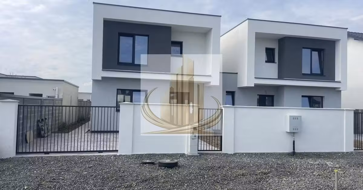 Duplex de vânzare cu 4 camere în Săcălaz