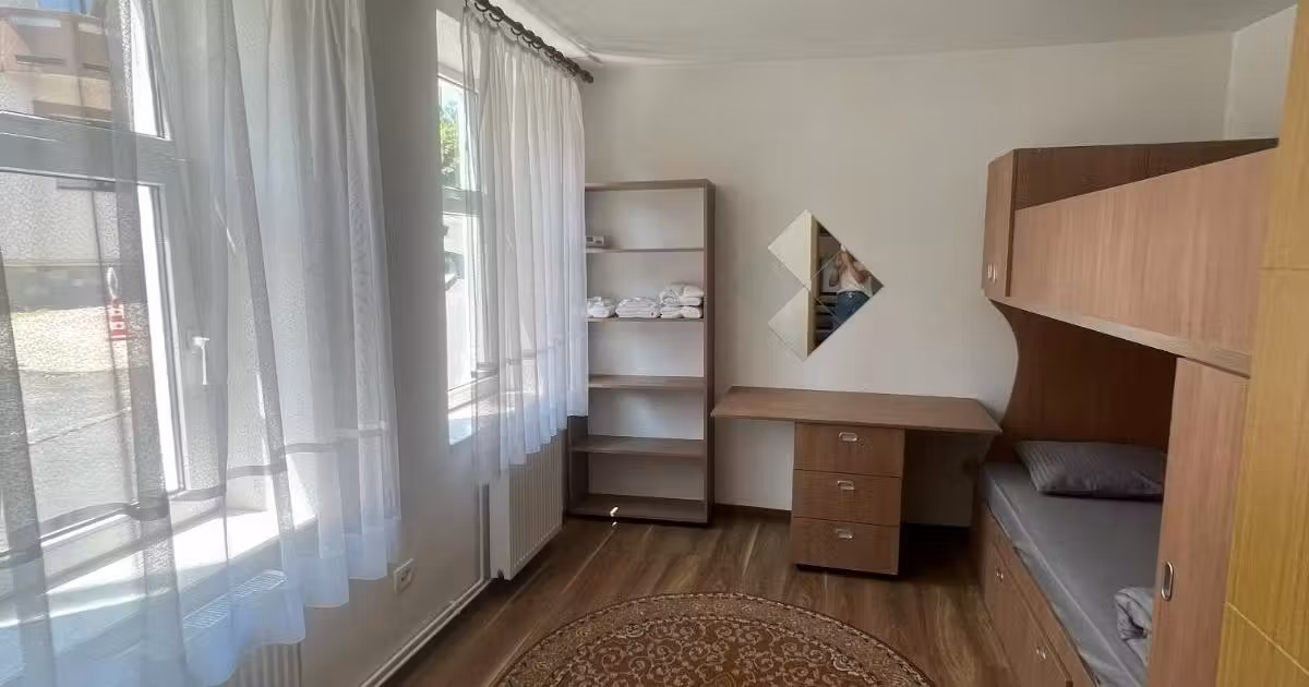 Casă individuală de vânzare cu 5 camere în zona Brașovul Vechi, Brașov