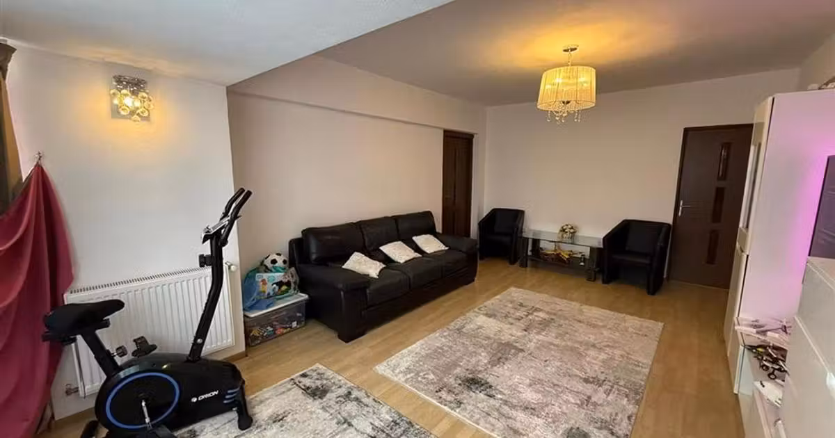 Apartament de vânzare cu 3 camere, mobilat în zona Turnișor, Sibiu