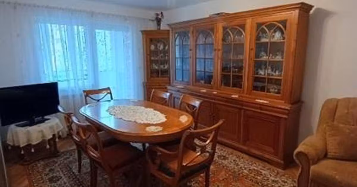 Apartament de vânzare cu 3 camere, mobilat în zona Valea Aurie, Sibiu