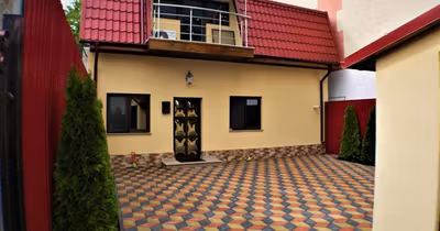 Casă Ultracentral