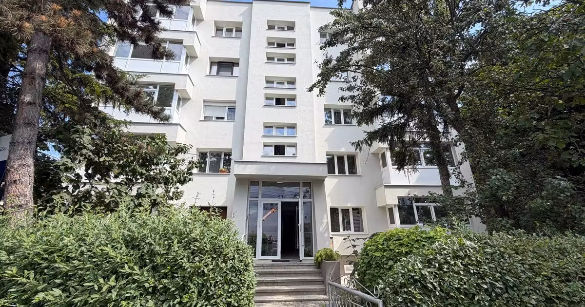 Apartament de vânzare cu 3 camere în zona Ultracentral, Bacău