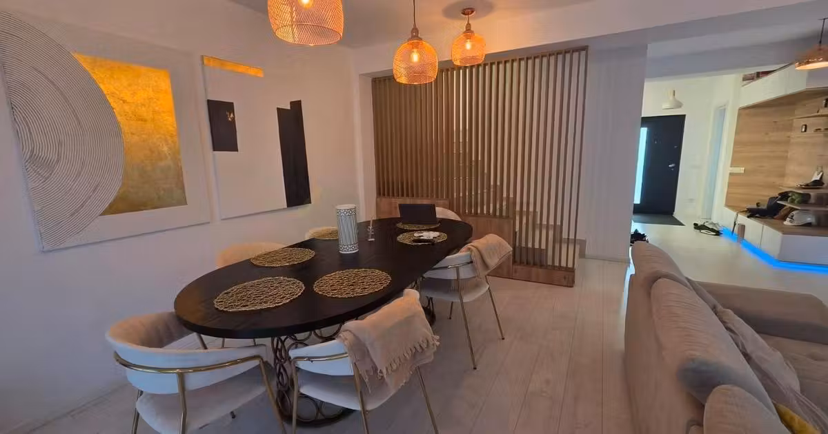 Duplex de vânzare cu 5 camere în Tunari
