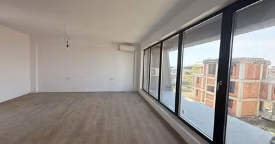 Apartament Est