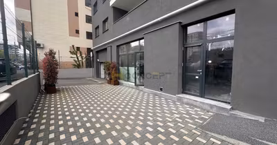 Spațiu comercial Mihai Bravu
