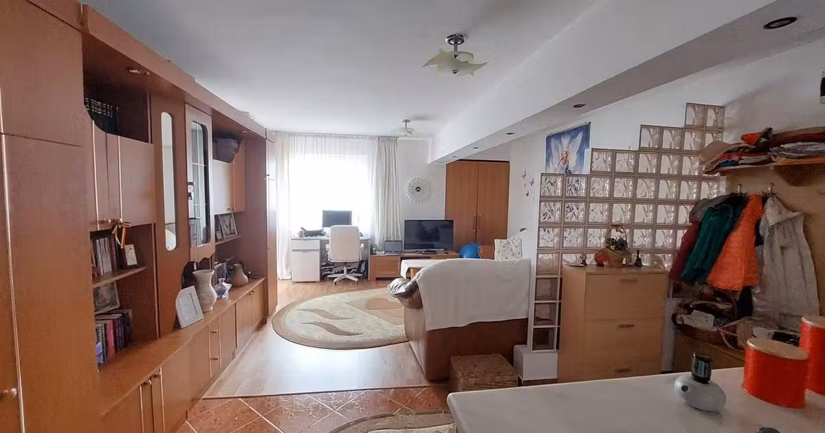 Apartament de vânzare cu 2 camere, mobilat în zona Mănăștur, Cluj-Napoca