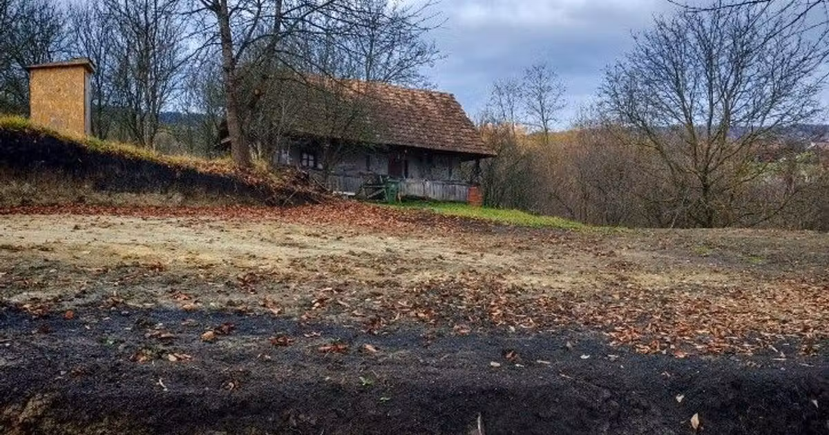 Teren Construcții intravilan de vânzare de 1760 mp, în Corușu