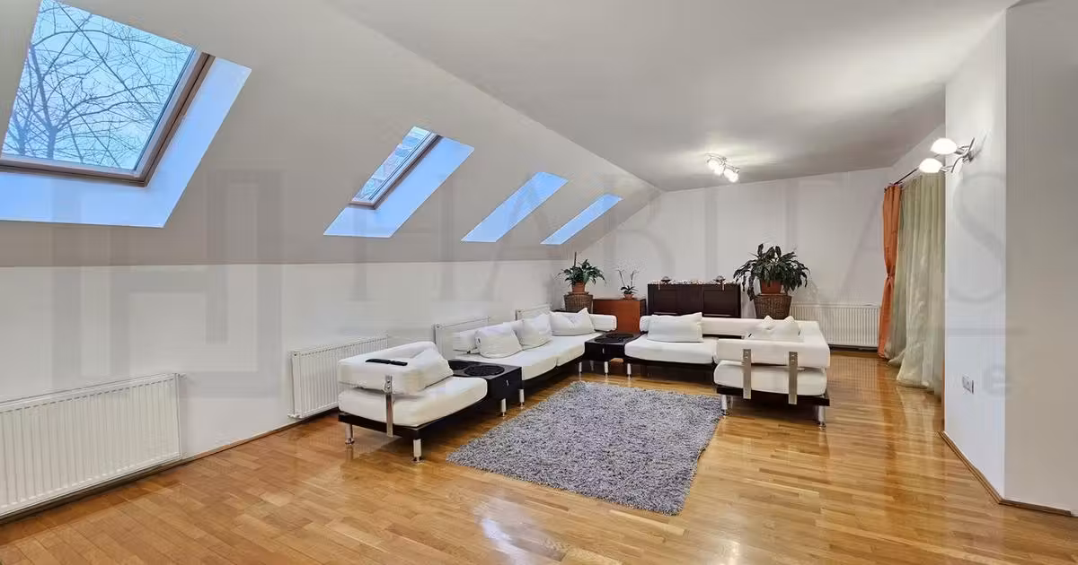 Casă individuală de vânzare cu 8 camere în zona Central, Cluj-Napoca