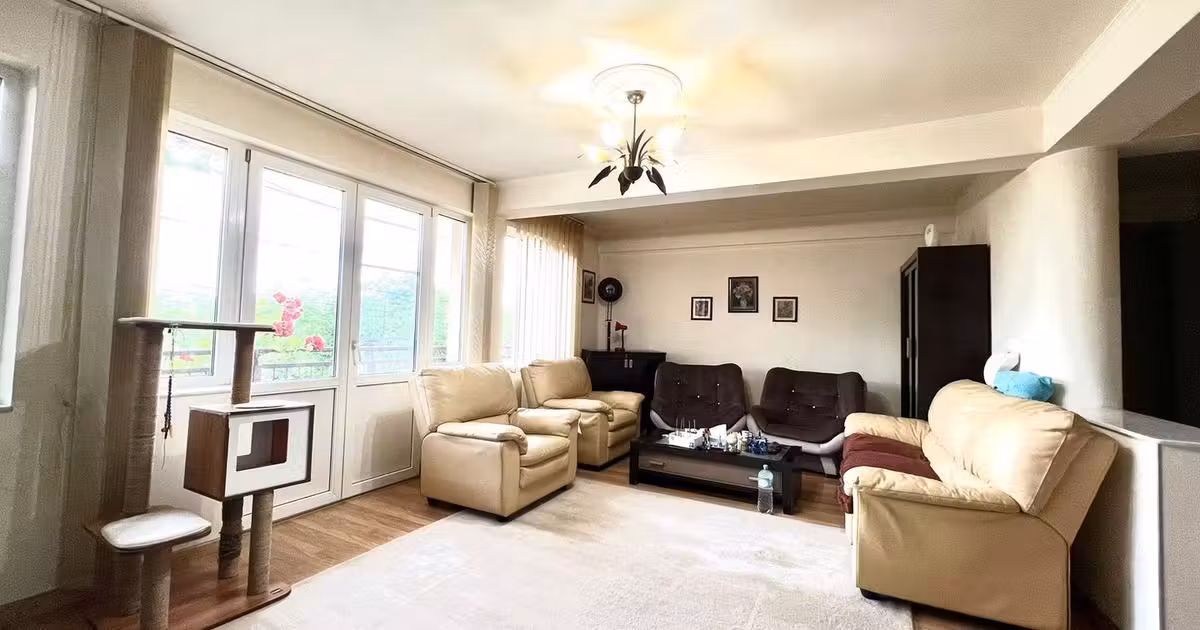 Apartament de vânzare cu 4 camere în zona Bună Ziua, Cluj-Napoca