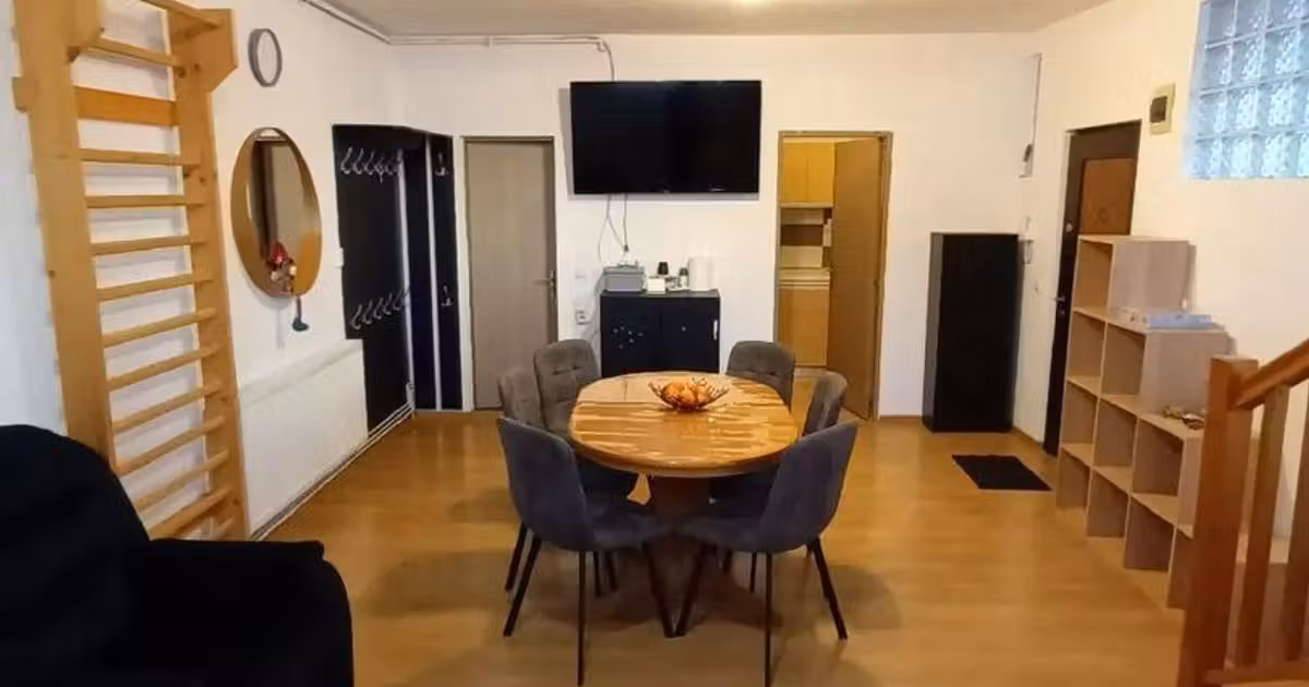 Apartament de vânzare cu 3 camere în zona Central, Cluj-Napoca