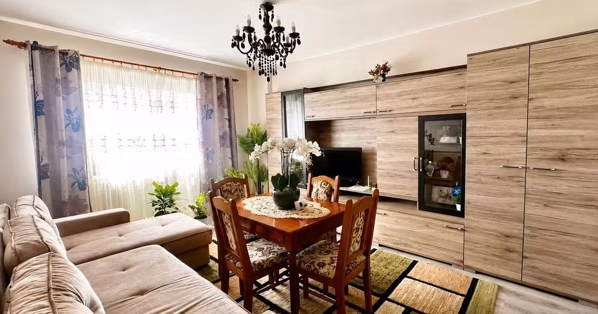 Apartament de vânzare cu 4 camere, mobilat în zona Mănăștur, Cluj-Napoca