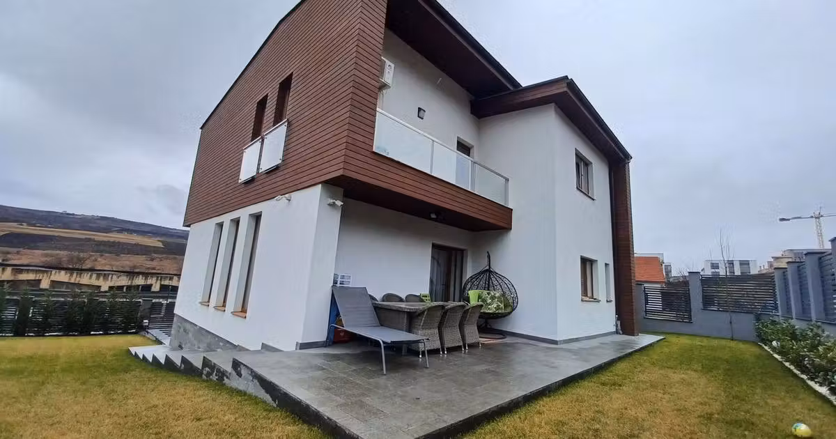 Casă individuală de vânzare cu 5 camere, mobilată în zona Iris, Cluj-Napoca