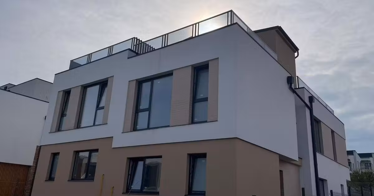 Duplex de vânzare cu 4 camere în Florești