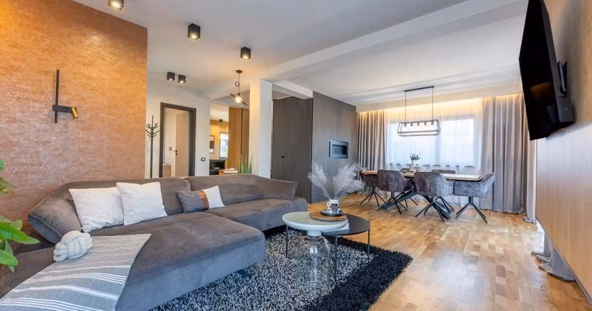 Casă individuală de vânzare cu 4 camere în Suceagu
