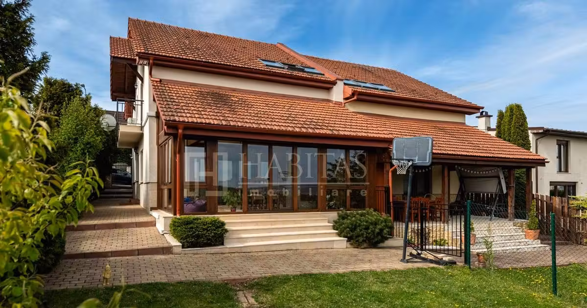 Casă de vânzare cu 4 camere, mobilată în zona Borhanci, Cluj-Napoca